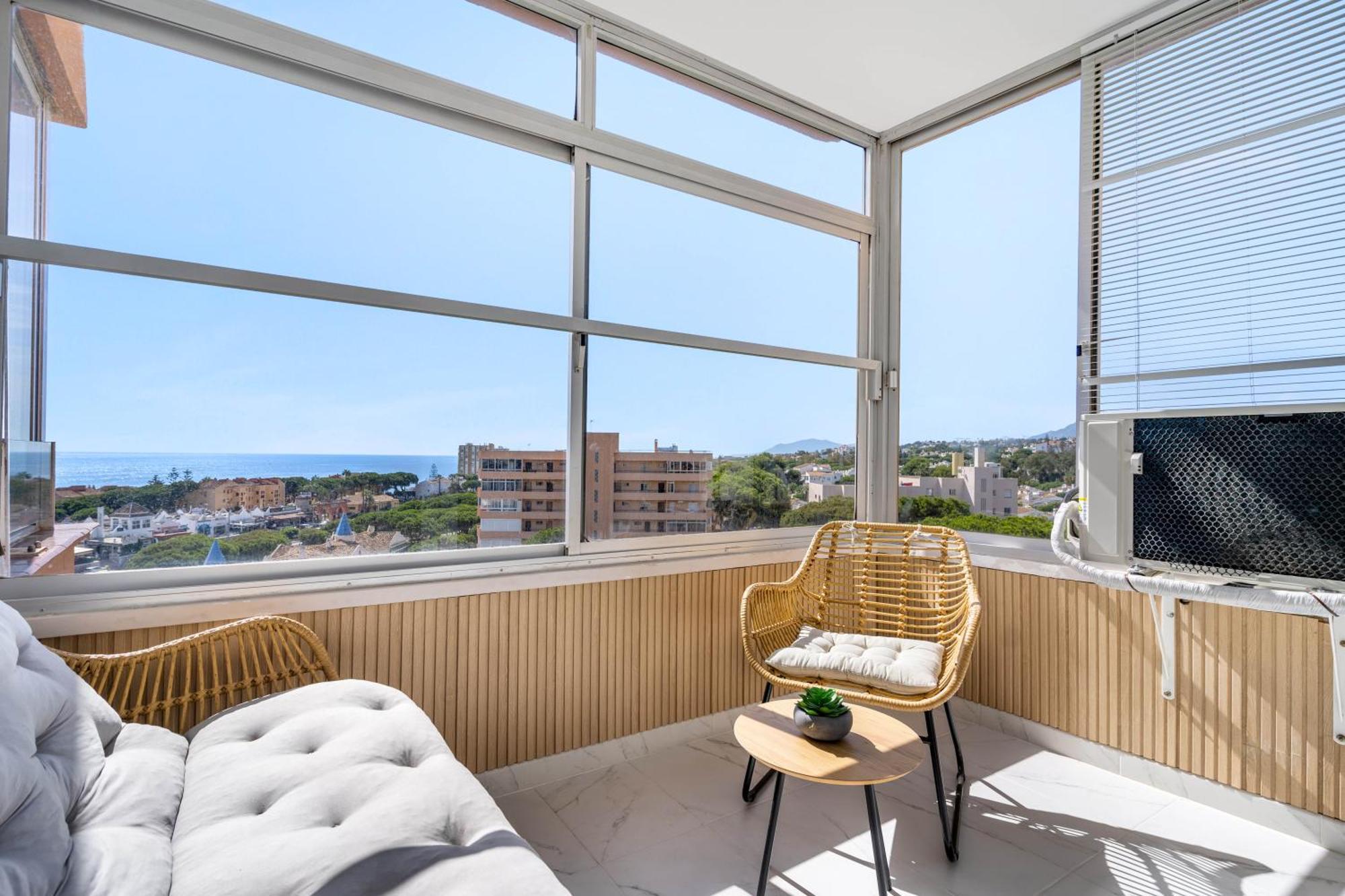 Modern Studio Apartment With Sea Views 5 Min From The Beach Sitio de Calahonda Extérieur photo