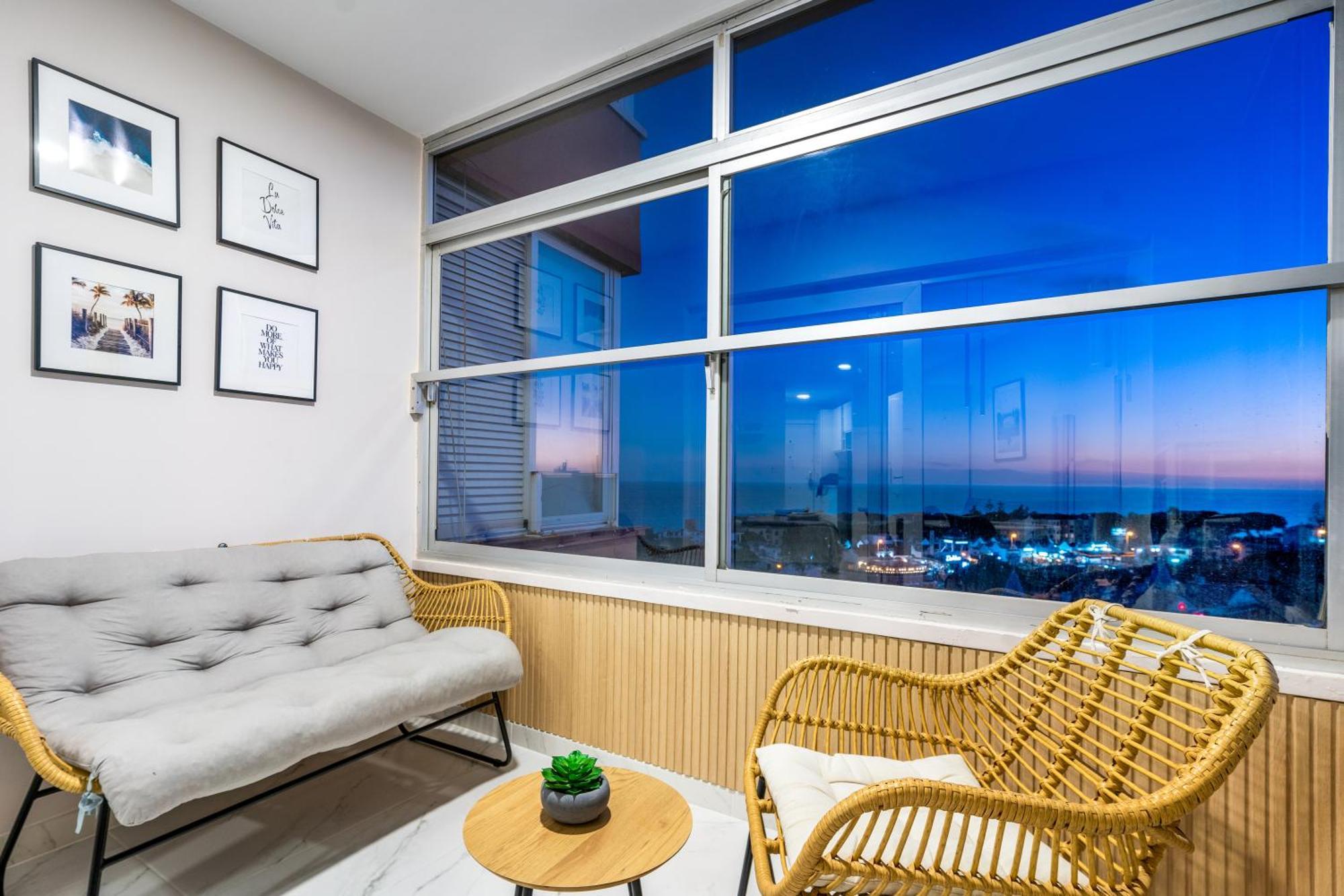Modern Studio Apartment With Sea Views 5 Min From The Beach Sitio de Calahonda Extérieur photo